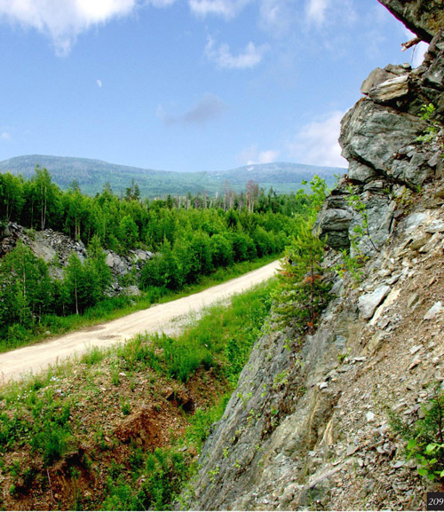 Панорама Веселых гор с Галашкинской дороги. Слева – Старик-Камень